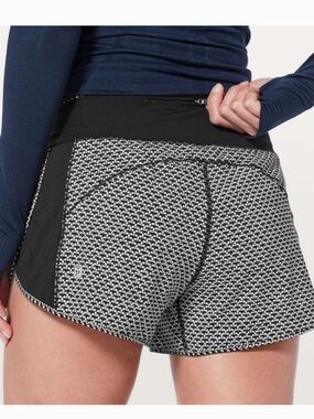 Lululemon Real Quick Short size 4 black